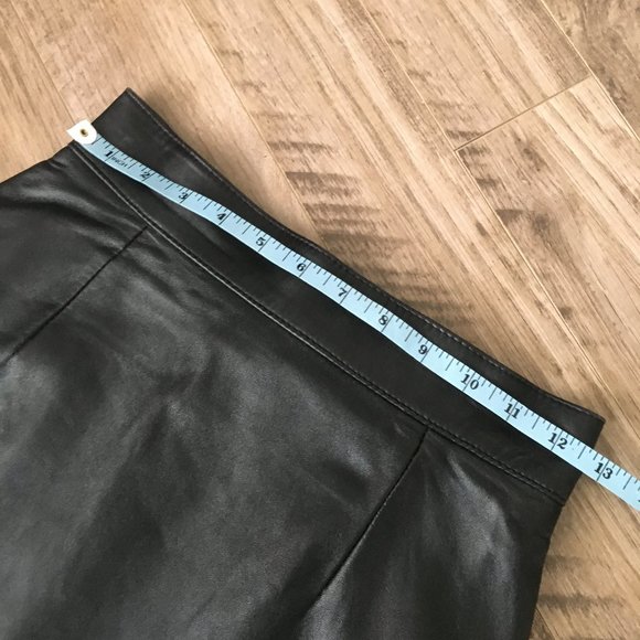 Danier Black Pencil Skirt - Picture 5 of 16